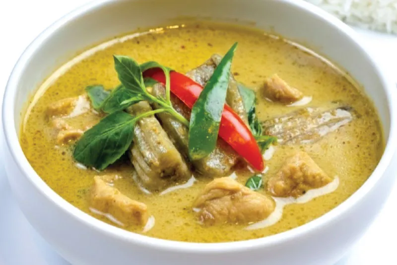 ゲーンキオワンガイ｜トゥントーン タイ料理レストラン 柏店